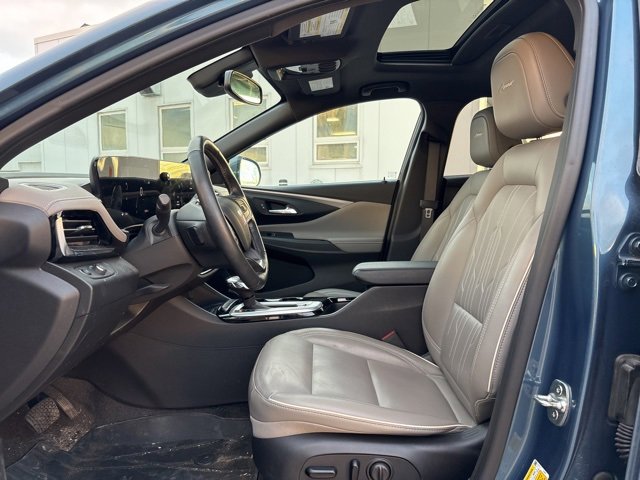 2024 Buick Envista Avenir photo 3