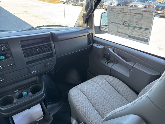 2026 GMC Savana Cargo Work Van - Photo 23