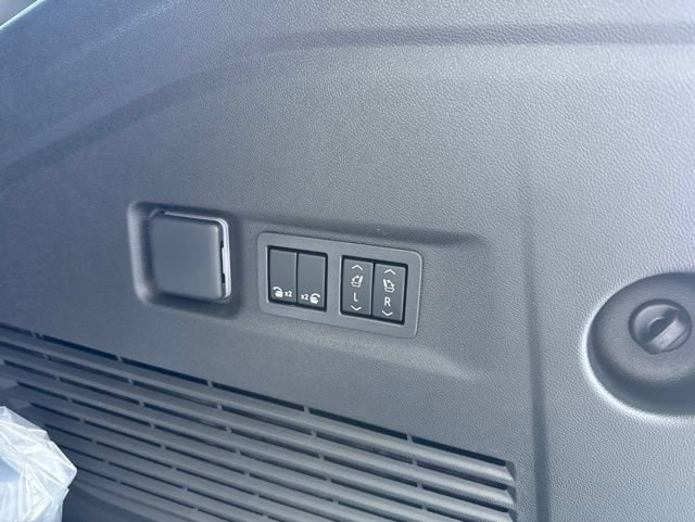 2026 GMC Yukon XL Denali Ultimate - Photo 23