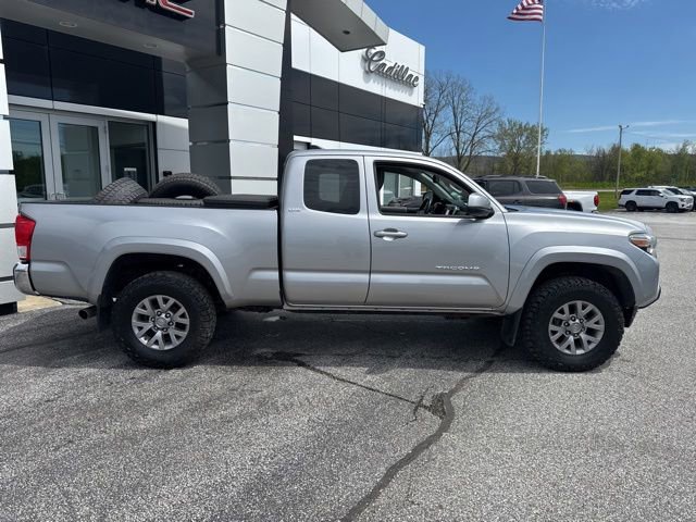 2017 Toyota Tacoma SR5 - Photo 7