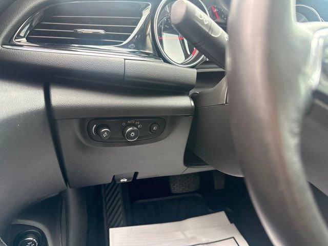 2018 Buick Regal TourX Essence - Photo 22