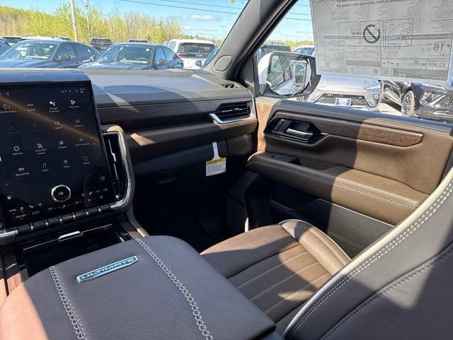 2026 GMC Yukon XL Denali Ultimate - Photo 12