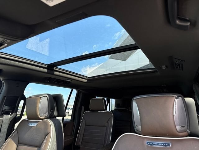 2026 GMC Yukon XL Denali Ultimate - Photo 15