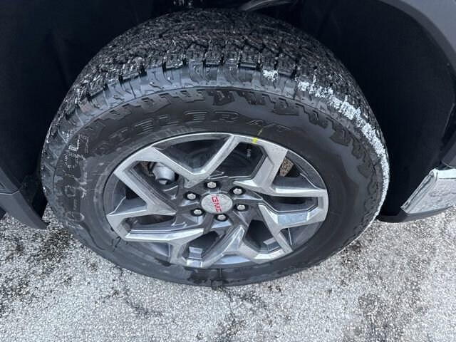 2026 GMC Sierra 1500 SLT - Photo 9