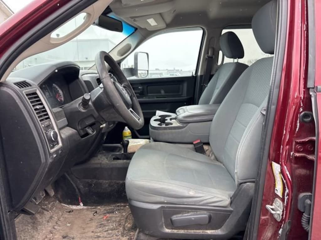 Used 2018 Ram 3500 Tradesman Crew Cab 4x4 64 Box Truck Crew Cab