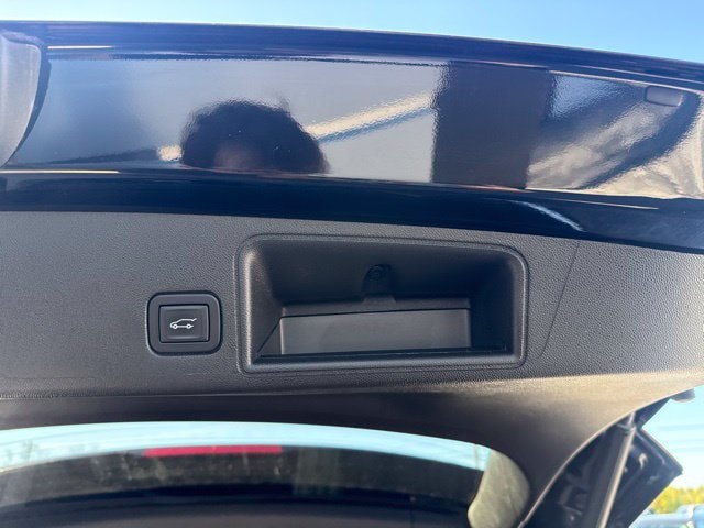 2023 GMC Terrain SLT - Photo 33