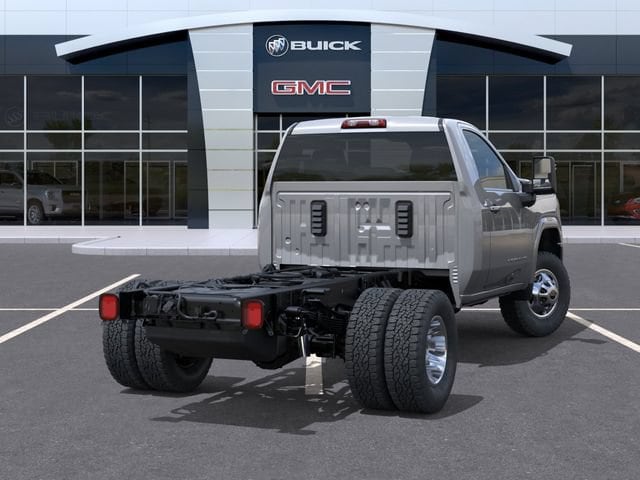 2026 GMC Sierra 3500 Chassis Cab SLE - Photo 4
