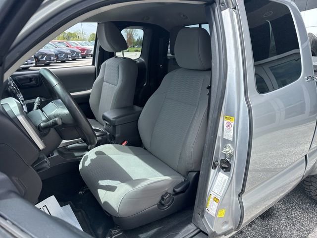 2017 Toyota Tacoma SR5 - Photo 12