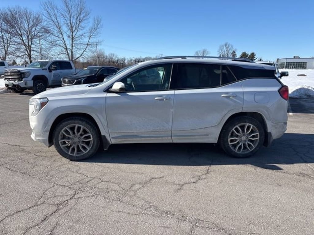 Used 2024 GMC Terrain Denali SUV