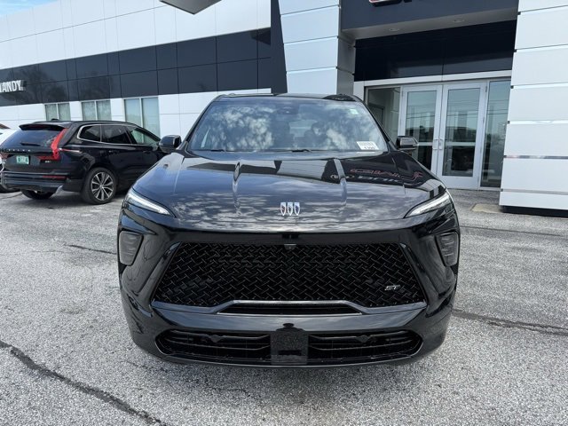 2025 Buick Enclave Sport Touring photo 2