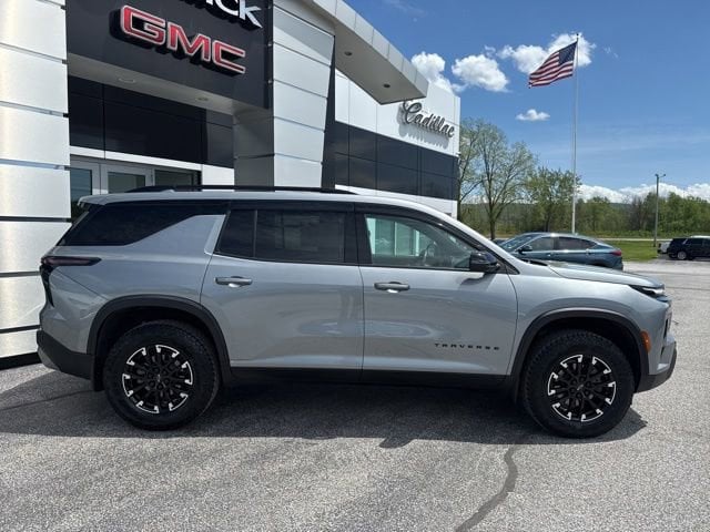 2025 Chevrolet Traverse Z71 - Photo 8