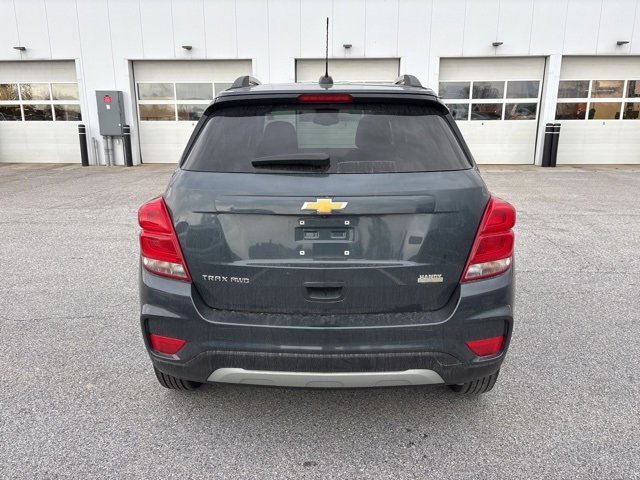 2022 Chevrolet Trax LT photo 2