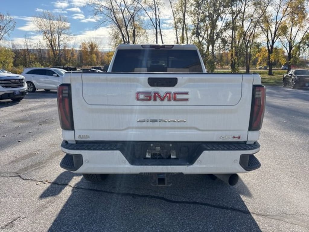 Used 2024 GMC Sierra 2500 HD AT4 Truck Crew Cab