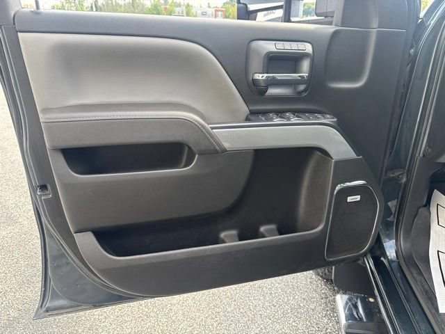 2017 Chevrolet Silverado 3500HD LTZ - Photo 19