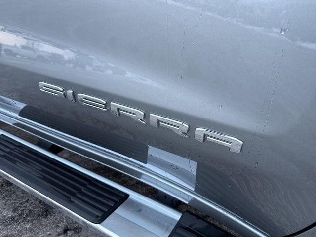 2026 GMC Sierra 1500 SLT - Photo 11