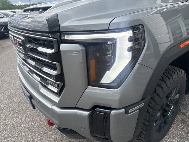 2026 GMC Sierra 3500HD AT4 - Photo 13