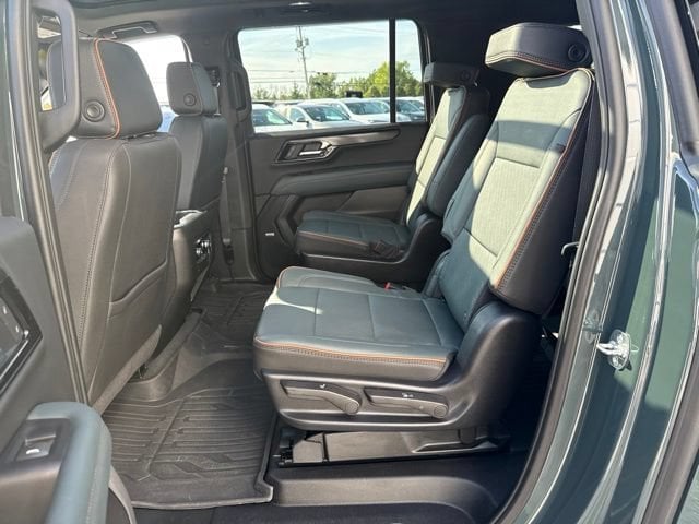 2025 GMC Yukon XL AT4 - Photo 28