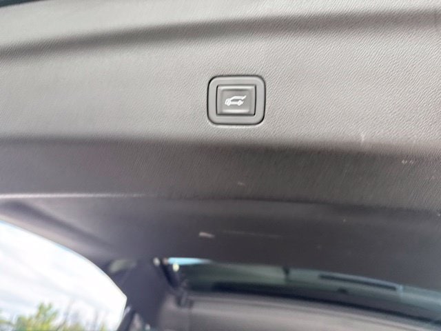 2025 GMC Yukon XL AT4 - Photo 35