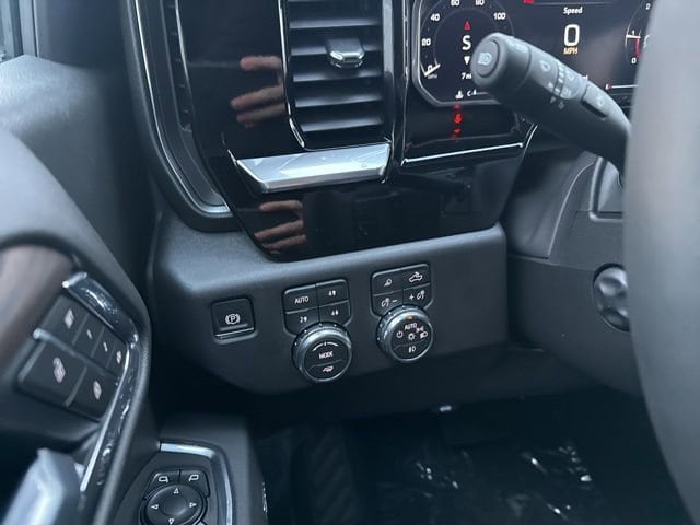 2026 GMC Sierra 1500 SLT - Photo 25