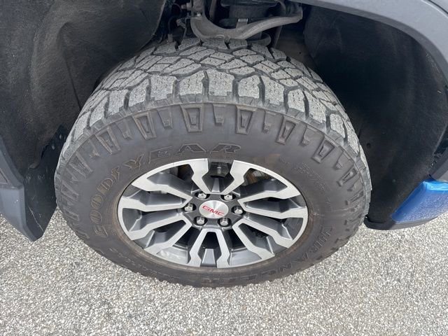2023 GMC Sierra 1500 AT4 - Photo 9