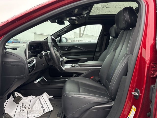 2024 Cadillac Lyriq Sport photo 3