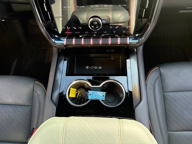 2025 GMC Yukon XL AT4 - Photo 23