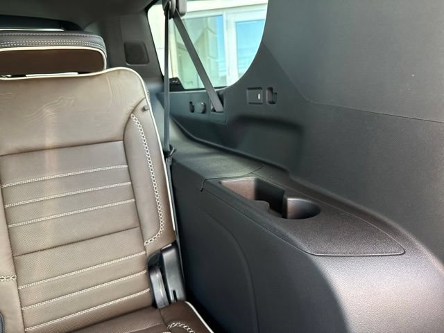2026 GMC Yukon XL Denali Ultimate - Photo 21
