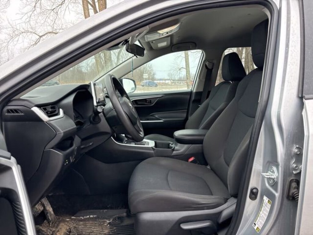 Used 2023 Toyota RAV4 LE SUV