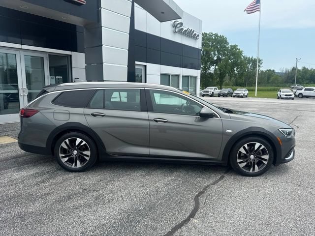 2018 Buick Regal TourX Essence - Photo 8