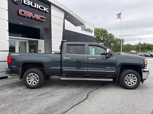 2017 Chevrolet Silverado 3500HD LTZ - Photo 8