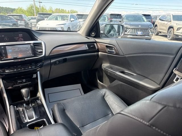 2017 Honda Accord EX-L V-6 - Photo 26