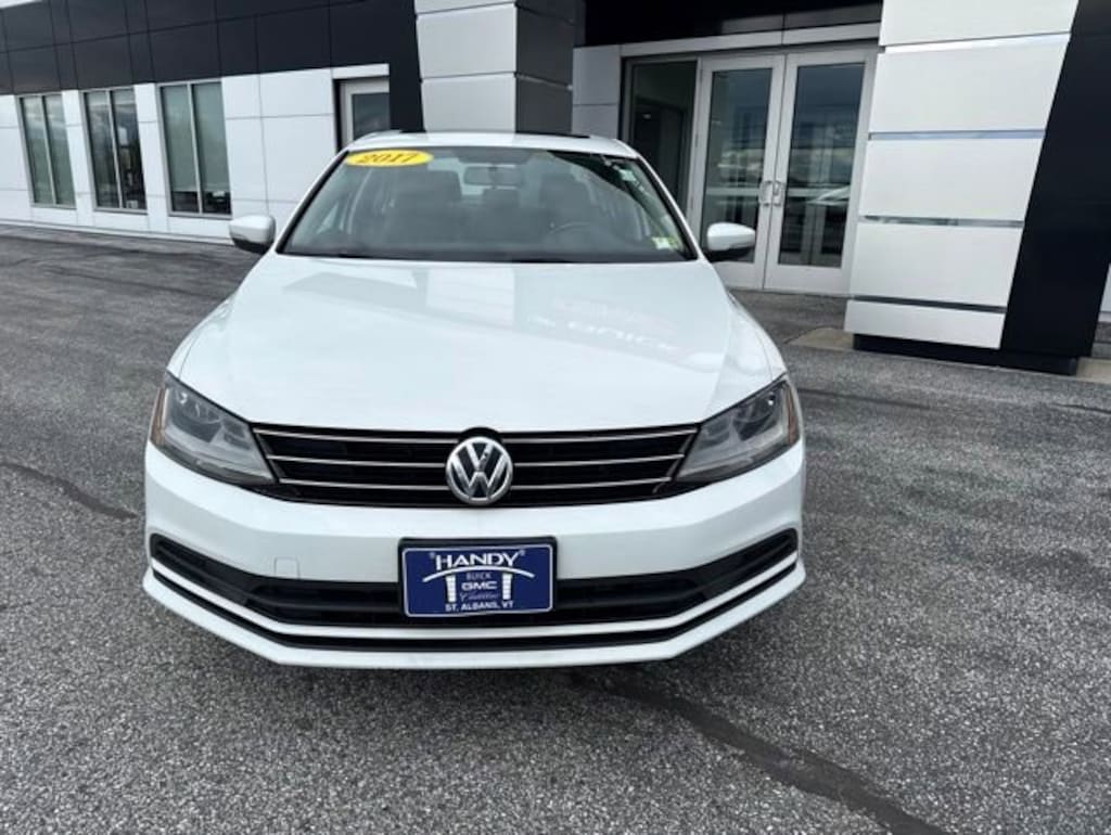 Used 2017 Volkswagen Jetta 1.4T SE Sedan