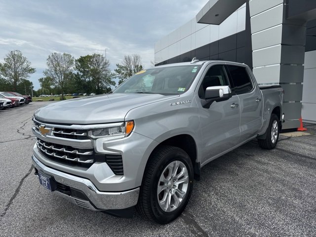 2022 Chevrolet Silverado 1500 LTZ photo 3