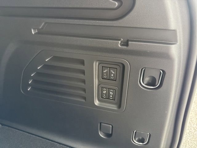 2026 Buick Enclave Preferred - Photo 31