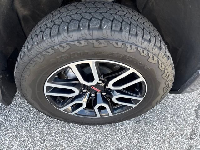 2026 GMC Sierra 1500 AT4 - Photo 9