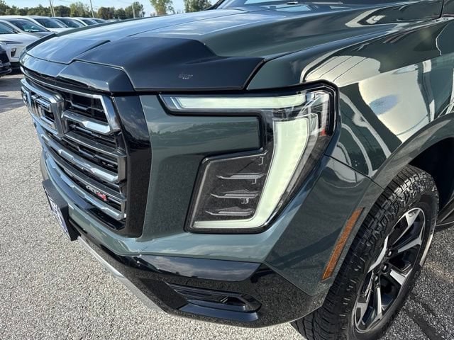 2025 GMC Yukon XL AT4 - Photo 12