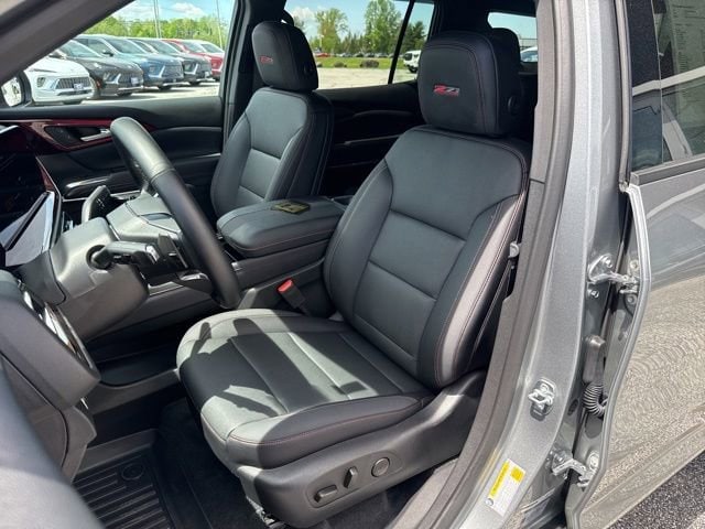 2025 Chevrolet Traverse Z71 - Photo 15