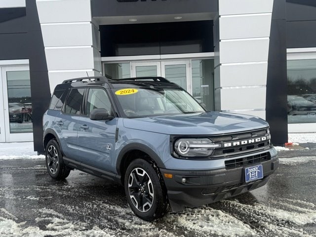 2024 Ford Bronco Sport Outer Banks's photo