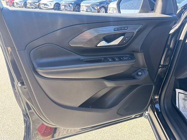 2023 GMC Terrain SLT - Photo 17