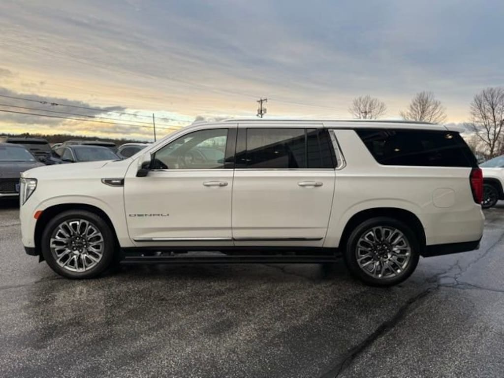 Used 2023 GMC Yukon XL Denali Ultimate SUV