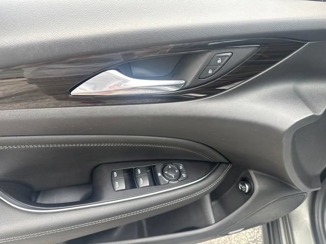 2018 Buick Regal TourX Essence - Photo 17