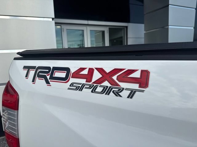 2018 Toyota Tundra SR5 - Photo 11
