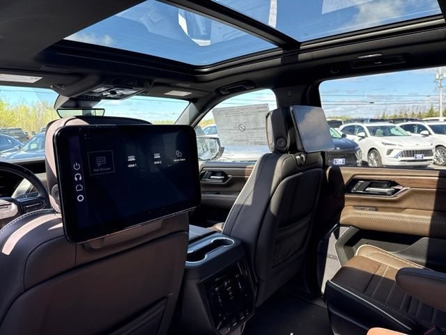 2026 GMC Yukon XL Denali Ultimate - Photo 18