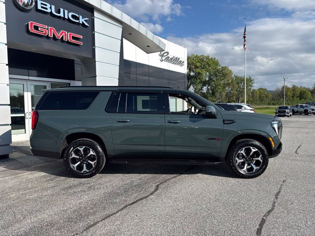 2025 GMC Yukon XL AT4 - Photo 8