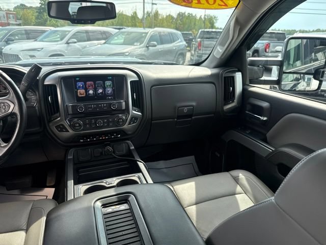 2017 Chevrolet Silverado 3500HD LTZ - Photo 29