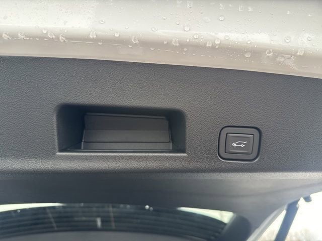 2026 GMC Acadia Elevation - Photo 32