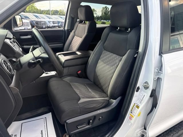 2018 Toyota Tundra SR5 - Photo 15