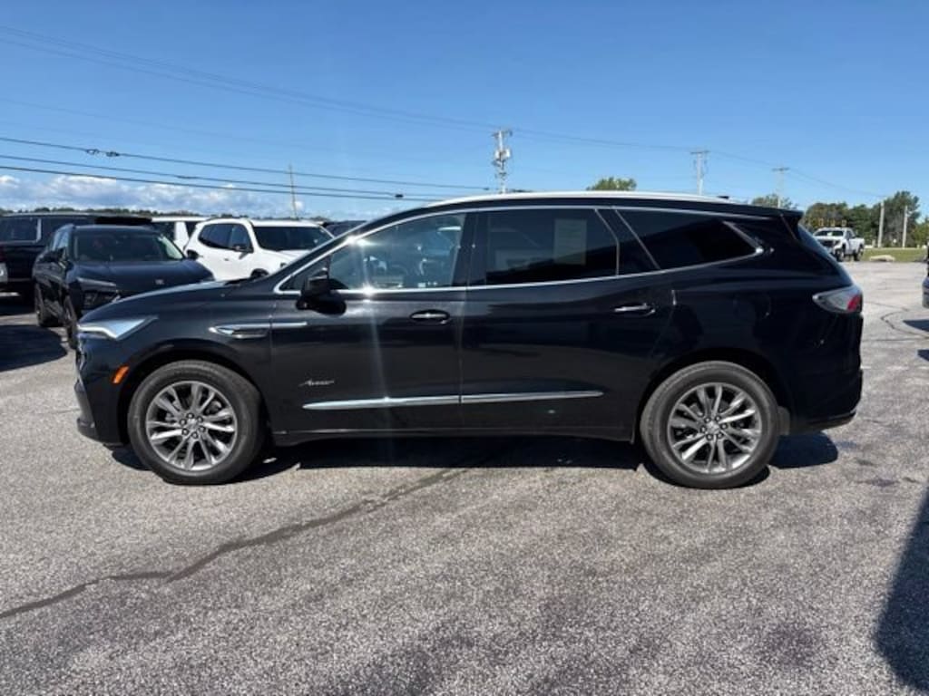 Used 2024 Buick Enclave Avenir SUV