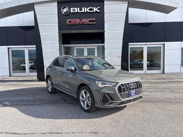  Audi Q3