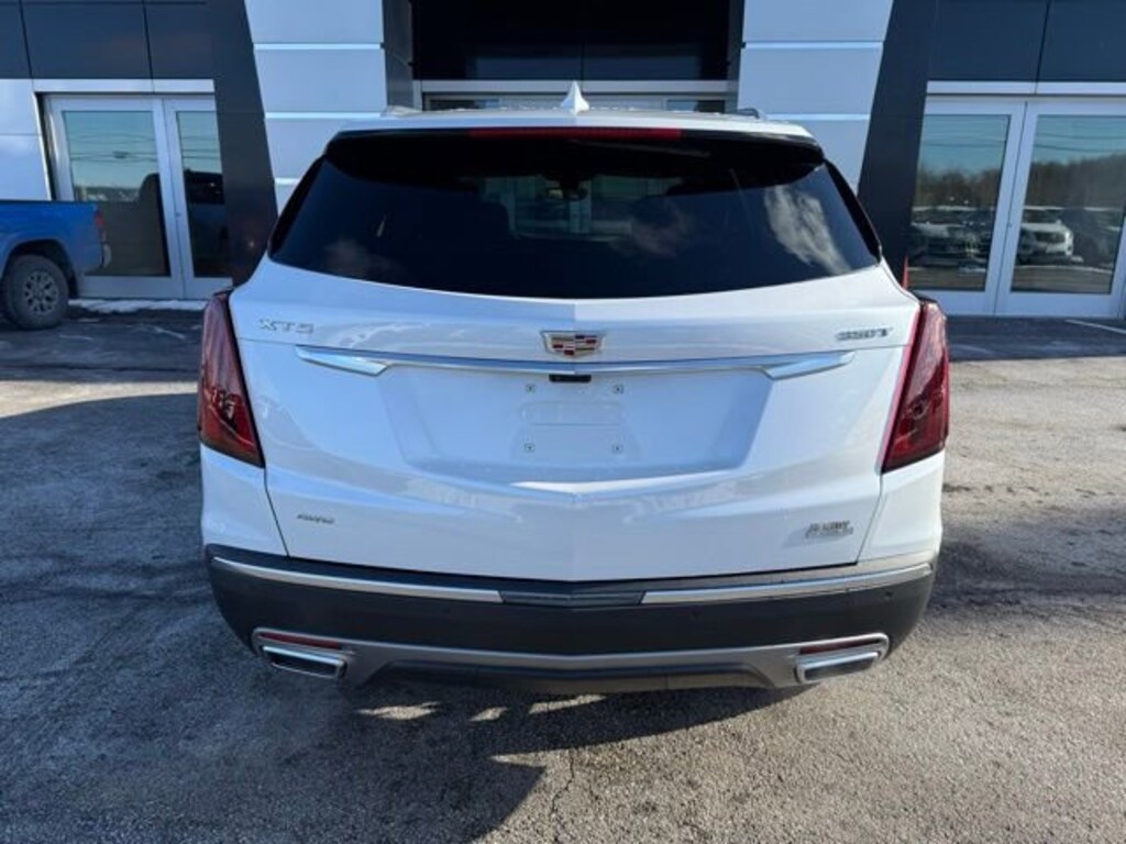 New 2026 CADILLAC XT5 Premium Luxury SUV